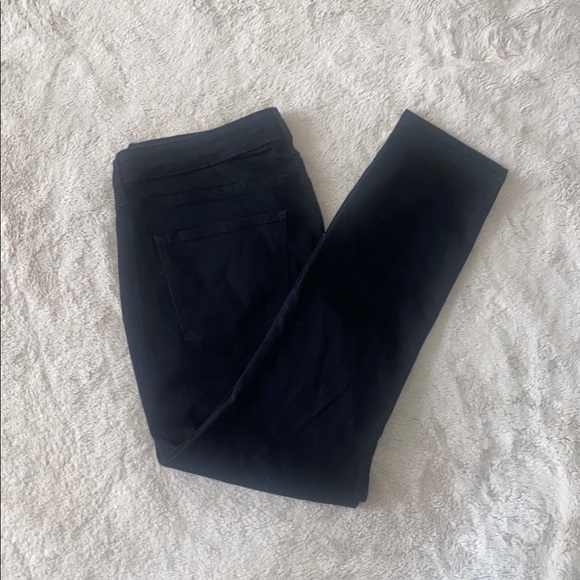 Universal Thread Black Ankle Cropped Jeans Modern Fit - Picture 11 of 11